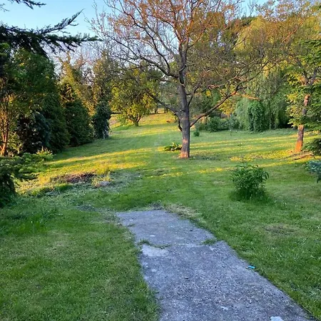 Romantická Chalúpka Na Polosamote Casa de Férias Plavecky Peter