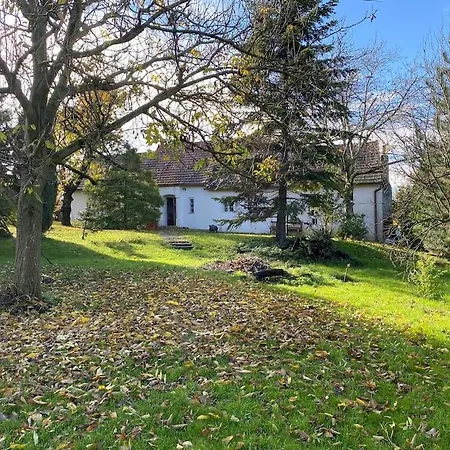 Casa de Férias Romantická Chalúpka Na Polosamote