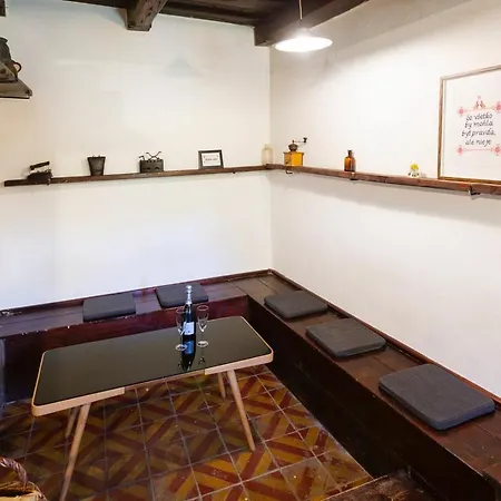 Casa de Férias Romantická Chalúpka Na Polosamote Plavecky Peter