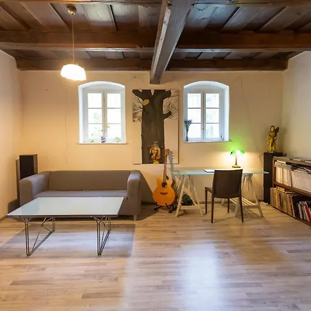 Romanticka Chalupka Na Polosamote