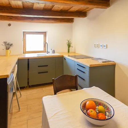 Casa de Férias Romantická Chalúpka Na Polosamote *