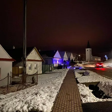 Romanticka Chalupka Na Polosamote Dovolenkový dom Plavecky Peter