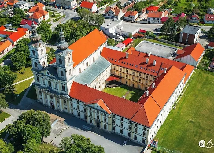 Romanticka Chalupka Na Polosamote Plavecky Peter