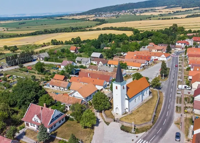 Romanticka Chalupka Na Polosamote