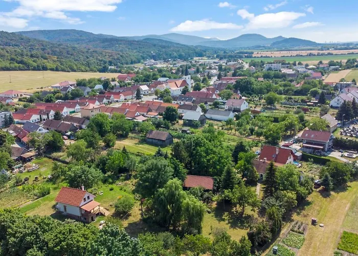 Ferienhaus Romanticka Chalupka Na Polosamote Plavecky Peter