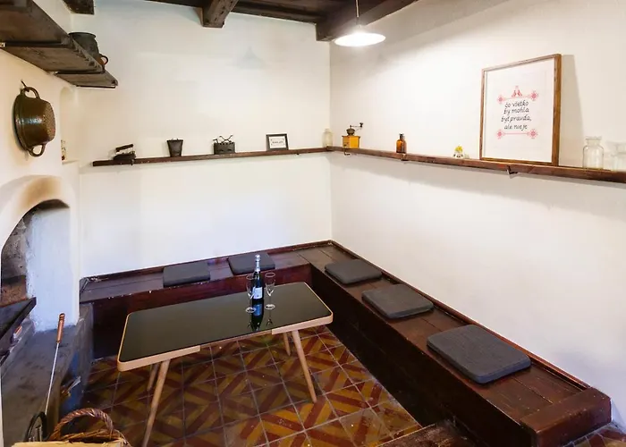 בית נופש Romanticka Chalupka Na Polosamote Plavecky Peter