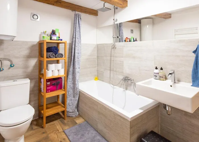 Romanticka Chalupka Na Polosamote