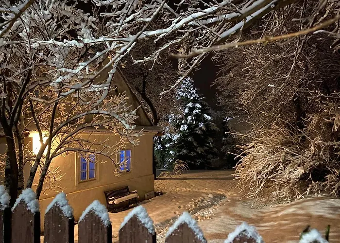 Romanticka Chalupka Na Polosamote Ferienhaus Plavecky Peter